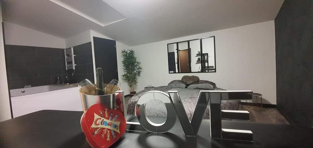 Love Rooms De La Presqu'Ile Saint-Vincent-de-Paul  外观 照片