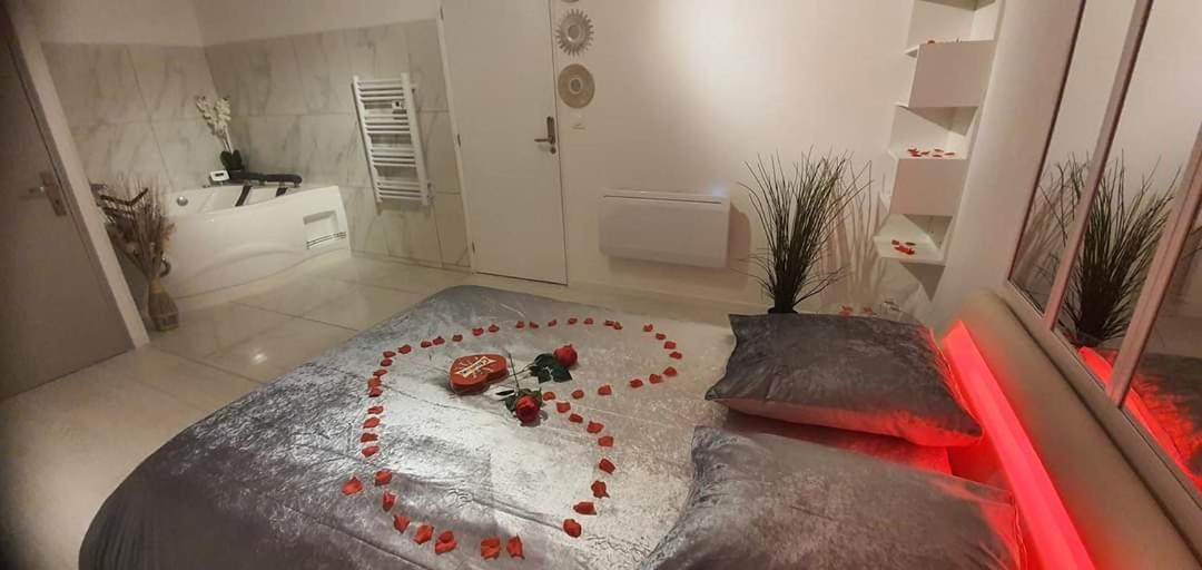 Love Rooms De La Presqu'Ile Saint-Vincent-de-Paul  外观 照片